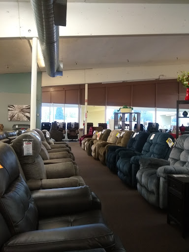 Furniture Store «At Home Furniture and Mattress Superstore», reviews and photos, 930 Hill St SE, Albany, OR 97322, USA