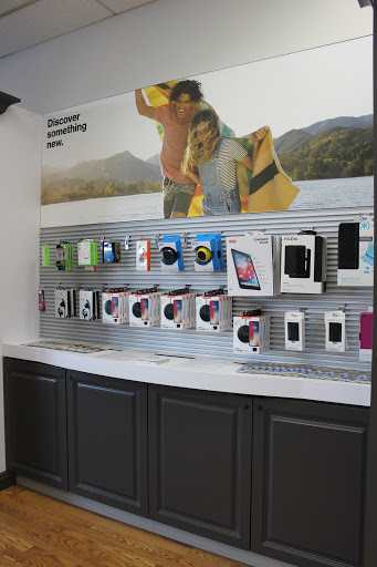 Telecommunications Service Provider «Verizon Authorized Retailer - IM Wireless», reviews and photos, 15 Franklin Village Drive, Franklin, MA 02038, USA
