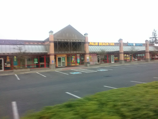 Shopping Mall «Gateway Shopping Center», reviews and photos, 9924 NE Halsey St, Portland, OR 97220, USA