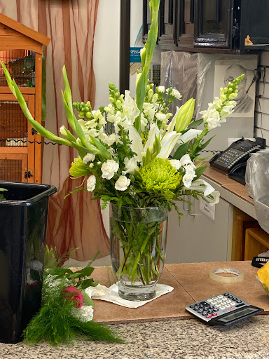 Florist «McDonald Floral And Gifts, Inc.», reviews and photos, 302 E Thomas Rd, Phoenix, AZ 85012, USA