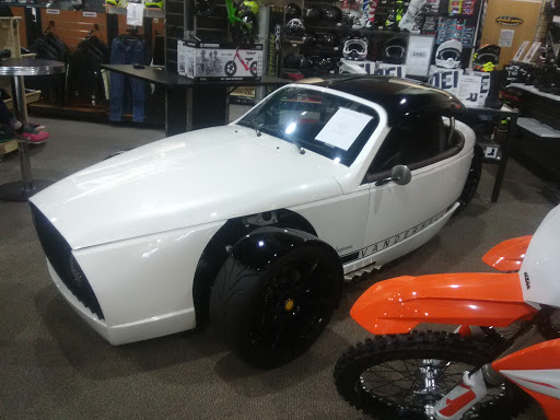 BMW Motorcycle Dealer «BMW Motorcycles of Lynnwood», reviews and photos, 17900 WA-99 #102, Lynnwood, WA 98037, USA