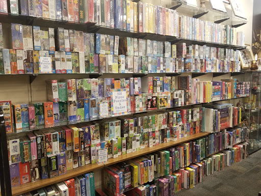 Book Store «Bookmans Phoenix Entertainment Exchange», reviews and photos, 8034 N 19th Ave, Phoenix, AZ 85021, USA