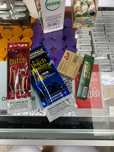 Tobacco Shop «OBT Smoke Shop & vape», reviews and photos, 11757 S Orange Blossom Trail, Orlando, FL 32837, USA