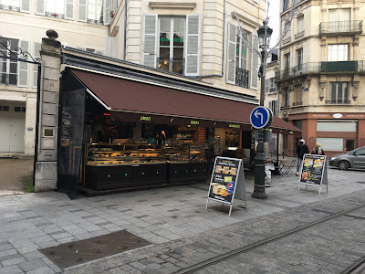 Stratto à Orléans