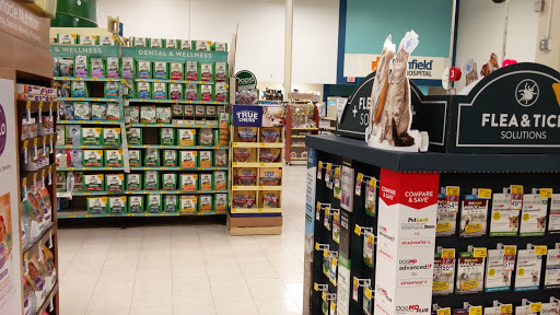 Pet Supply Store «PetSmart», reviews and photos, 1010 E Lancaster Ave, Downingtown, PA 19335, USA