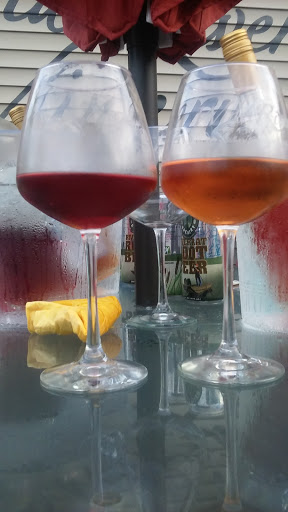 Winery «Wide River Winery - Tasting Room», reviews and photos, 106 N Cody Rd, Le Claire, IA 52753, USA