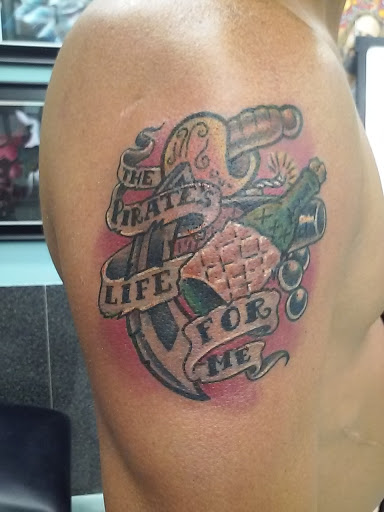 Tattoo Shop «Ft Myers Beach Tattoo Studios», reviews and photos, 1901 Estero Blvd, Fort Myers Beach, FL 33931, USA