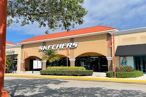 Vero Beach Outlets image