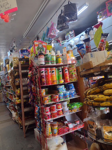 Grocery Store «Villa Guerro Market», reviews and photos, 401 W Rosecrans Ave, Compton, CA 90222, USA