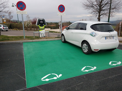 Borne de recharge de véhicules électriques Réseau eborn Station de recharge Saint-Martin-la-Plaine