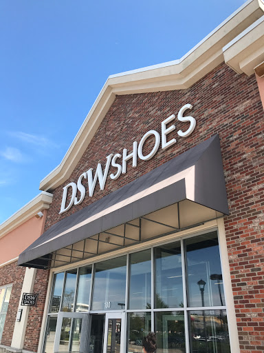 DSW Designer Shoe Warehouse, 180 Colony Pl, Plymouth, MA 02360, USA, 