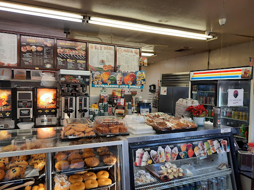 Donut Shop «Yum Yum Donuts», reviews and photos, 5454 Orangethorpe Ave, La Palma, CA 90623, USA