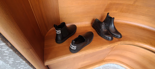 Boutique «VALENTINO», reviews and photos, 105 Grant Ave, San Francisco, CA 94108, USA