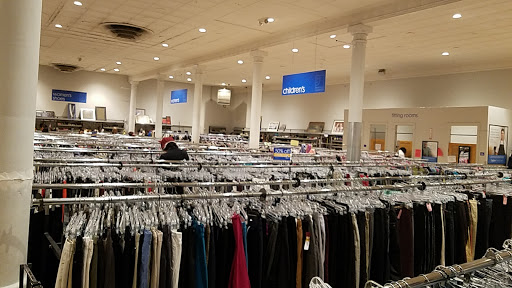 Thrift Store «Goodwill Denver - Broadway», reviews and photos, 21 S Broadway, Denver, CO 80209, USA