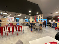 Atmosphère du Restaurant KFC Thonon Anthy à Anthy-sur-Léman - n°4