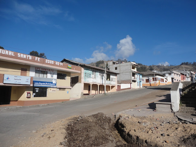 Opiniones de Iglesia Católica Santa Fe en Guaranda - Iglesia