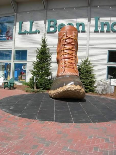 Clothing Store «L.L. Bean», reviews and photos, 100 W Higgins Rd, South Barrington, IL 60010, USA