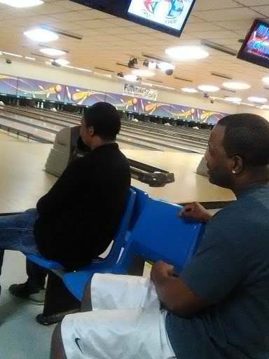 Bowling Alley «Gilmore Lanes», reviews and photos, 5595 Dixie Hwy, Fairfield, OH 45014, USA
