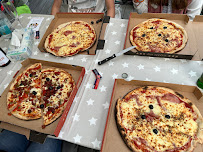 Plats et boissons du Pizzas à emporter Pizzeria Chez Claude & Odile à Vaudrey - n°2