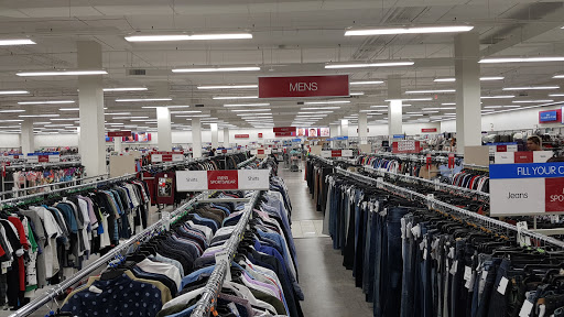 Clothing Store «Burlington Coat Factory», reviews and photos, 4849 Golf Rd, Skokie, IL 60077, USA