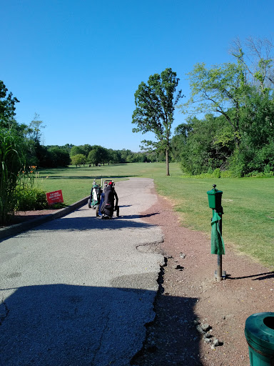 Golf Course «Meadowlark Golf Course», reviews and photos, 11599 31st St, Hinsdale, IL 60521, USA