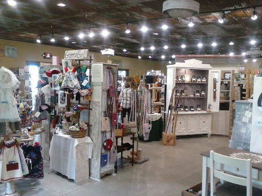 Candle Store «Warm Glow Candle Store», reviews and photos, 2131 N Centerville Rd, Centerville, IN 47330, USA