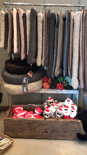 Pet Supply Store «Dog Dish», reviews and photos, 1778 Utica Square, Tulsa, OK 74114, USA