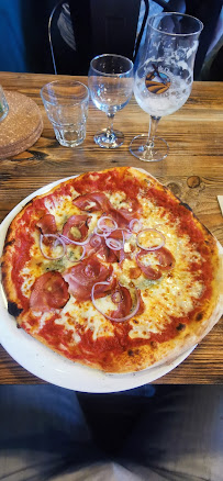 Plats et boissons du Pizzeria La Coop' pizza occitane à Viane - n°10