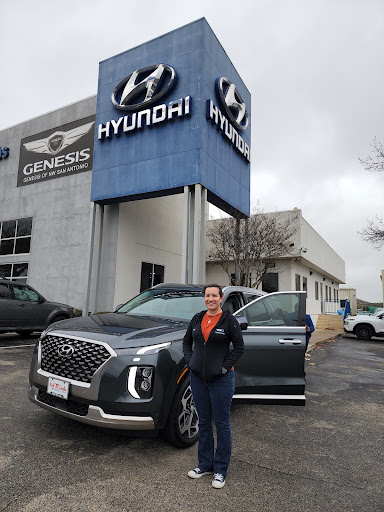 Hyundai Dealer «Red McCombs Hyundai Northwest», reviews and photos, 13663 Interstate 10 Frontage Rd, San Antonio, TX 78249, USA