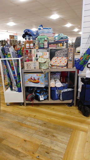 Department Store «HomeGoods», reviews and photos, 2150 3rd St S, Jacksonville Beach, FL 32250, USA