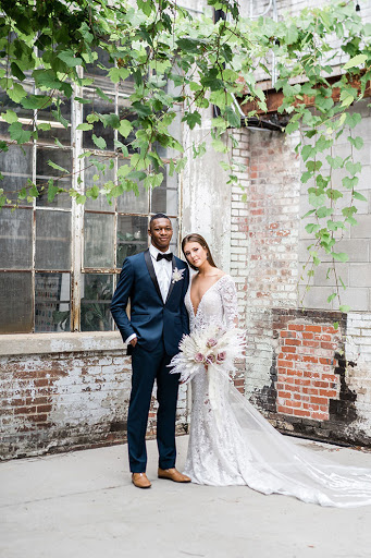 Bridal Shop «La Jeune Mariee Bridal Collection», reviews and photos, 139 E Main St, Columbus, OH 43215, USA