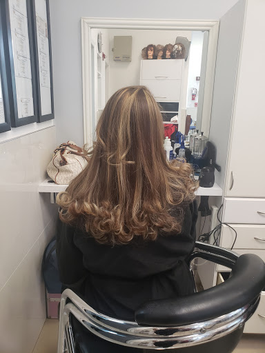 Hair Salon «Hair Color Salon», reviews and photos, 8438 S Dixie Hwy, Miami, FL 33143, USA