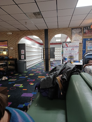 Bowling Alley «Novi Bowl Family Fun Center», reviews and photos, 21700 Novi Rd, Novi, MI 48375, USA