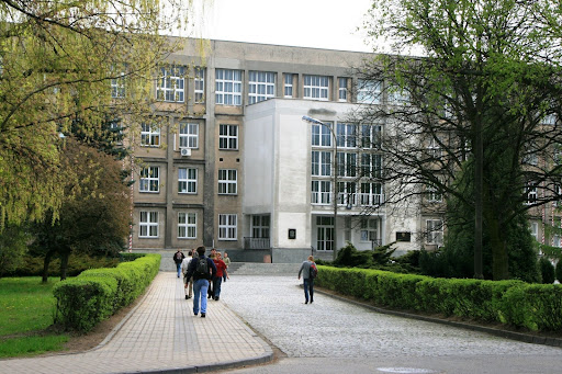 Universities private law Warsaw