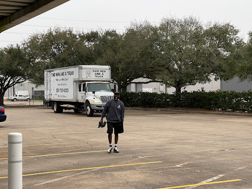 Moving and Storage Service «Two Men and a Truck», reviews and photos, 12703 Capricorn St #900, Stafford, TX 77477, USA