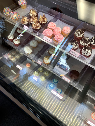 Dessert Shop «Sugared Petal Cake Shoppe», reviews and photos, 22091 West Rd, Woodhaven, MI 48183, USA