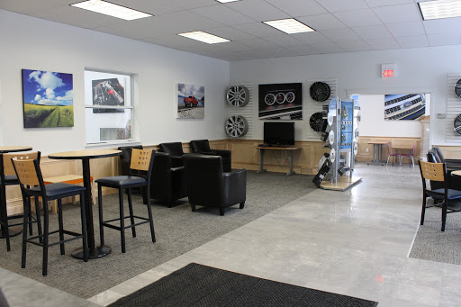 Ford Dealer «Preston Ford», reviews and photos, 13580 W Center St, Burton, OH 44021, USA