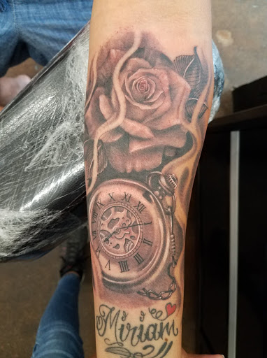 Explore thistle tattoo ideas, creative tattoo ideas in Kansas City, available at 816 Tattoo