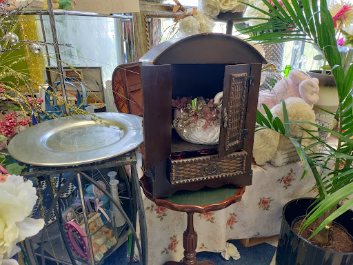 Florist «Botanica Florist», reviews and photos, 4601 Fulton Dr NW, Canton, OH 44718, USA