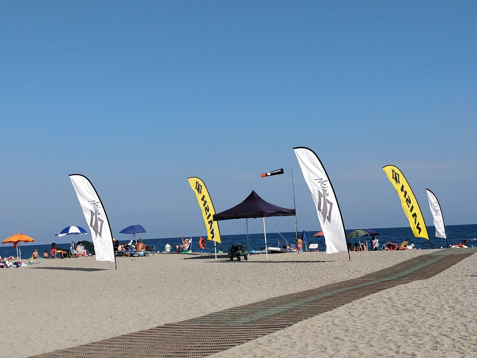 Photo de Capo Lena Beach - endroit populaire parmi les connaisseurs de la détente