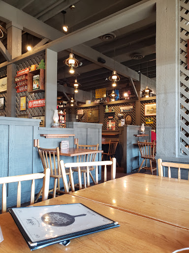 American Restaurant «Cracker Barrel Old Country Store», reviews and photos, 941 GA-140, Adairsville, GA 30103, USA