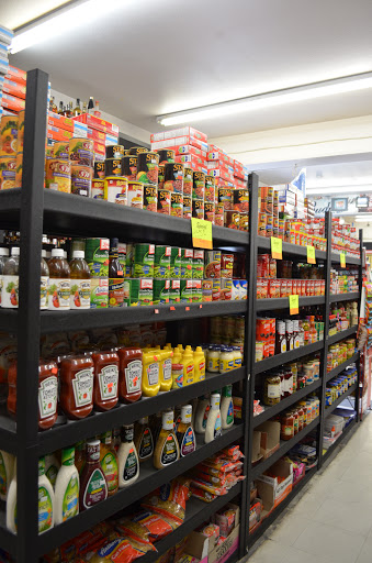 Liquor Store «Hub Liquor», reviews and photos, 3757 Mission Blvd, San Diego, CA 92109, USA