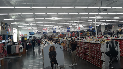 Used Car Dealer «Century Auto Sport», reviews and photos, 7854 Sepulveda Blvd, Van Nuys, CA 91405, USA