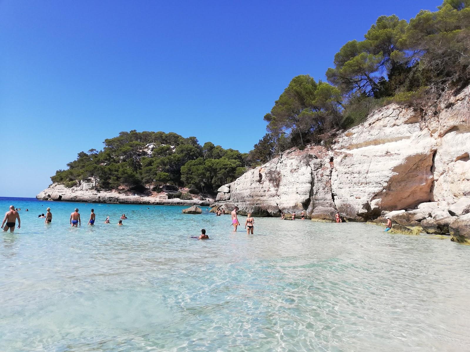 Photo of Cala Mitjana with very clean level of cleanliness