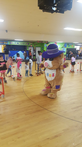 Roller Skating Rink «Carousel Family Fun Center - Whitman», reviews and photos, 1055 Auburn St, Whitman, MA 02382, USA