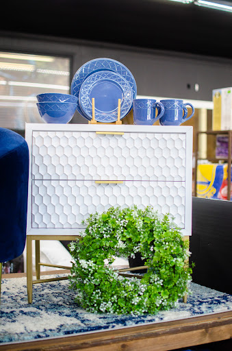 Home Goods Store «Yard Sale USA», reviews and photos, 562 Nissan Dr, Smyrna, TN 37167, USA