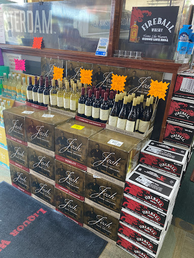 Liquor Store «Liquor World At Camelot», reviews and photos, 808 Lyndon Ln #101, Louisville, KY 40222, USA