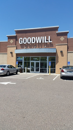 Thrift Store «Goodwill - Maple Grove: Circle North», reviews and photos, 13605 80th Cir N, Maple Grove, MN 55311, USA