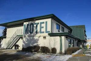 Four Seasons Motel image