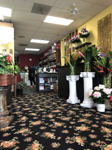 Florist «The Best Little Flower Shop In Roswell», reviews and photos, 10800 Alpharetta Hwy #228, Roswell, GA 30076, USA